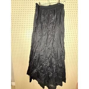 Black Crinkled Maxi Skirt with crinoline and back zipper